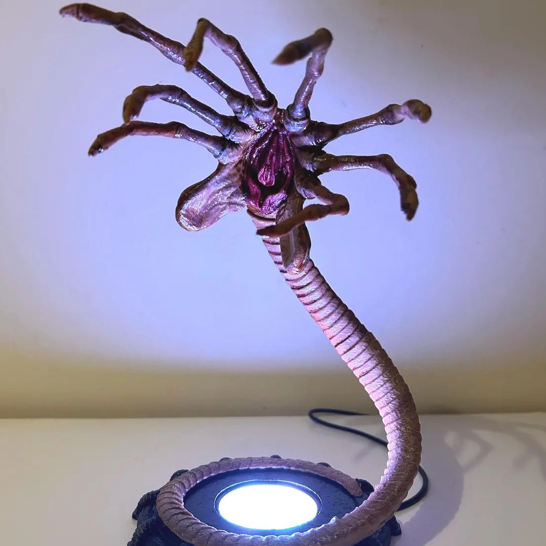 Alien Facehugger Lamp Nachtlam - Halloween Party Supplies recensie en prijs